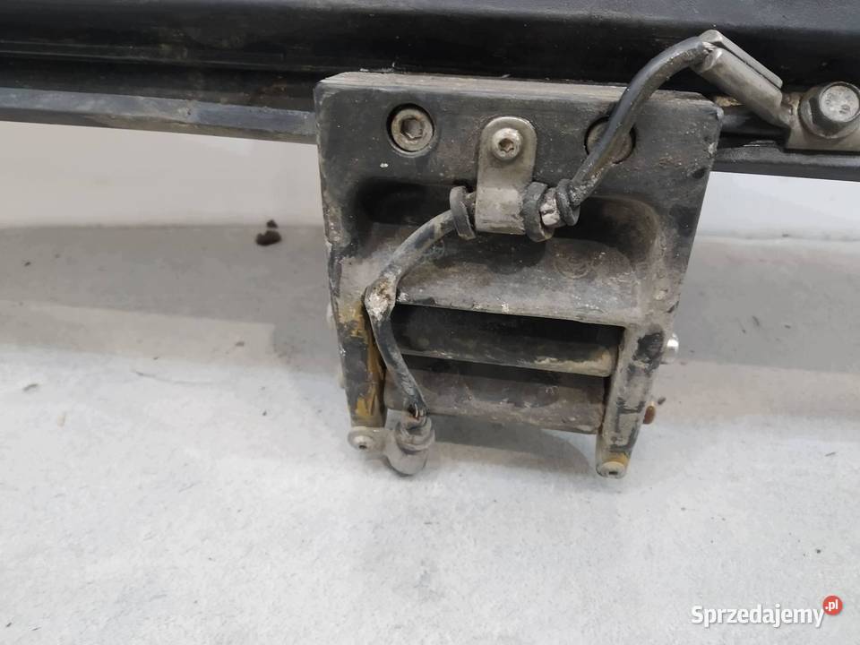 LISTWA PROGOWA PRAWA ELEKTRYCZNA JL1B16486AD