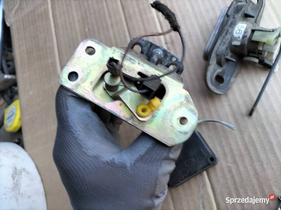 Volvo S40 ZAMEK POMPKA RYGIEL KLAPY BAGAŻNIKA osobowe Kamień-Kolonia