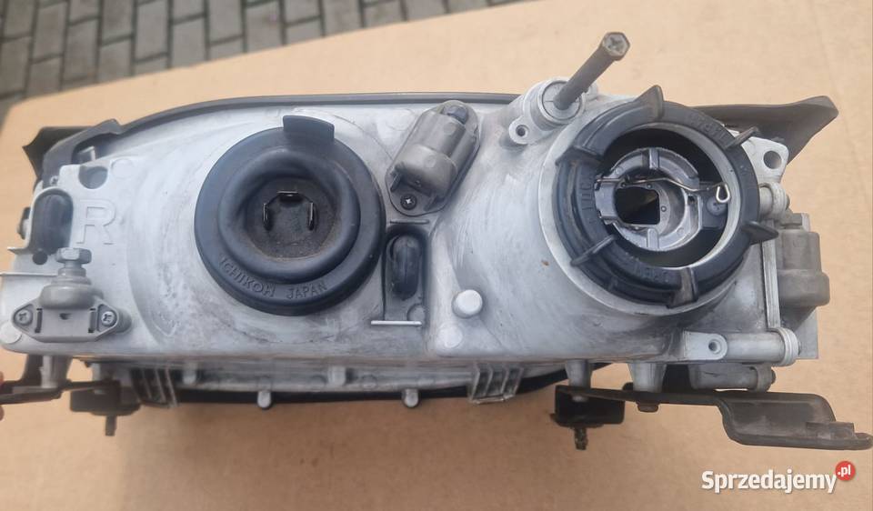 NISSAN 300 ZX 1990 lampa prawa przednia przód kujawsko-pomorskie Bydgoszcz