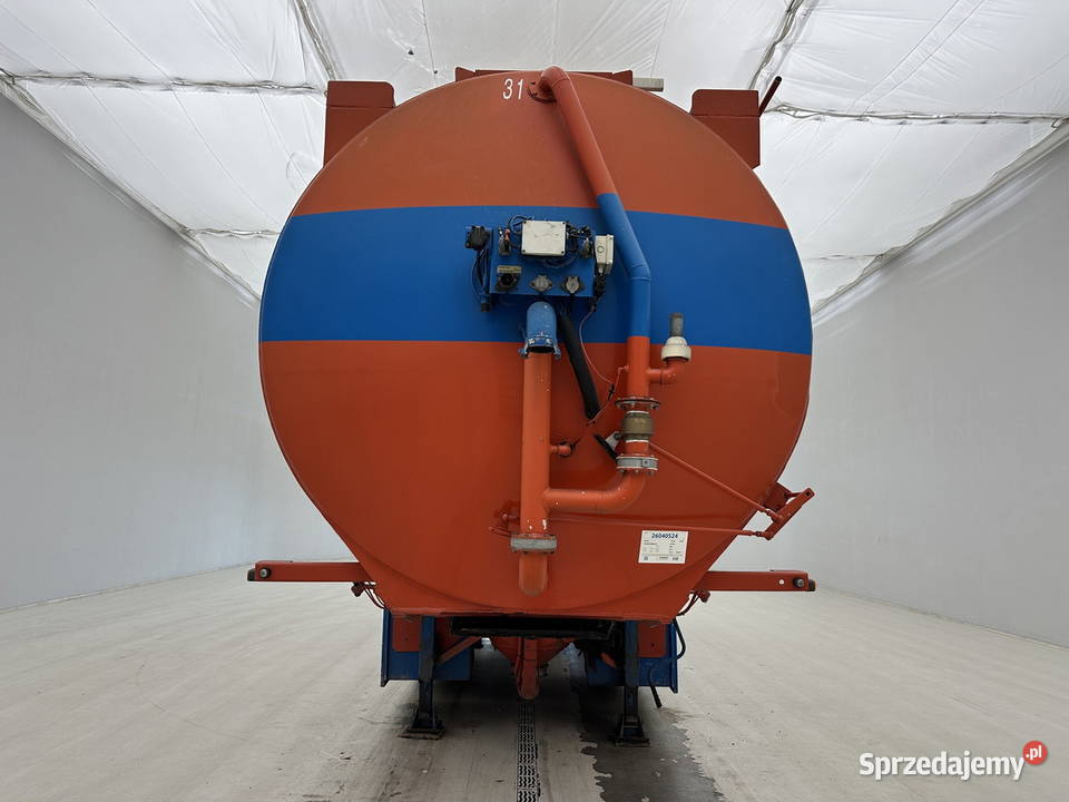 Naczepa do paszy silos cysterna tez w leasing cysterny Warszawa