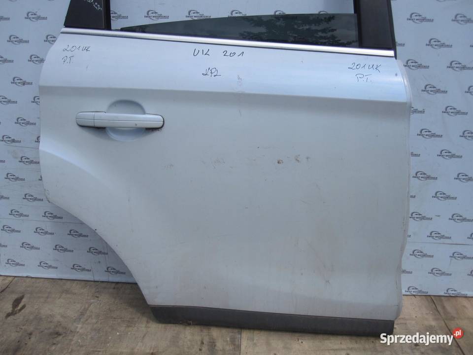 FORD KUGA MK1 I drzwi prawe tył