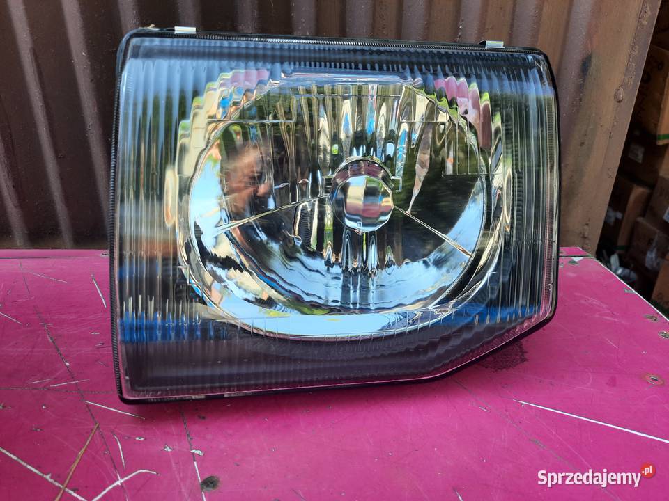 Mitsubishi Pajero ll 98r lampa przednia lewa Pruszków