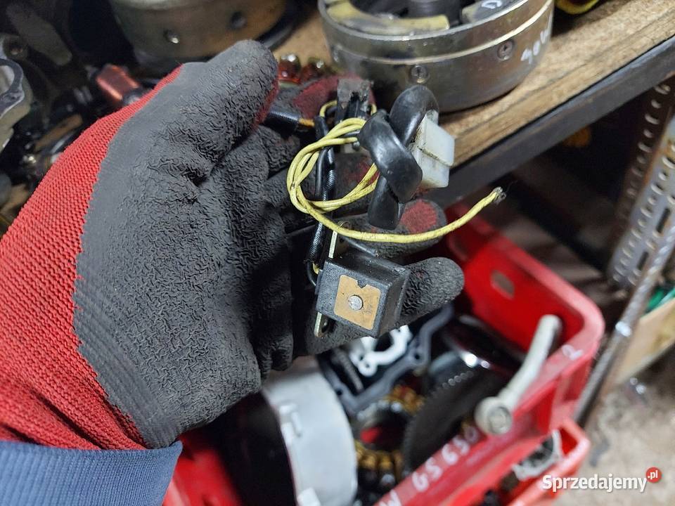 Kawasaki GPZ 500 iskrownik alternator stojan Stojany