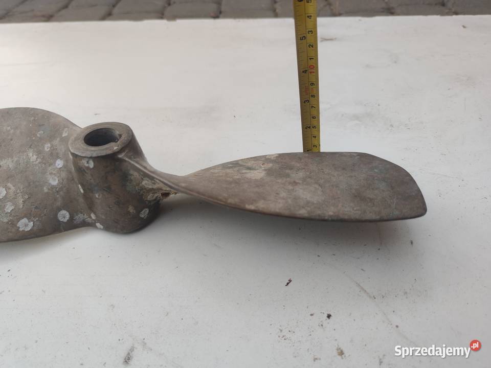 Śruba napędowa jachtu 17x12 skok Straszyn