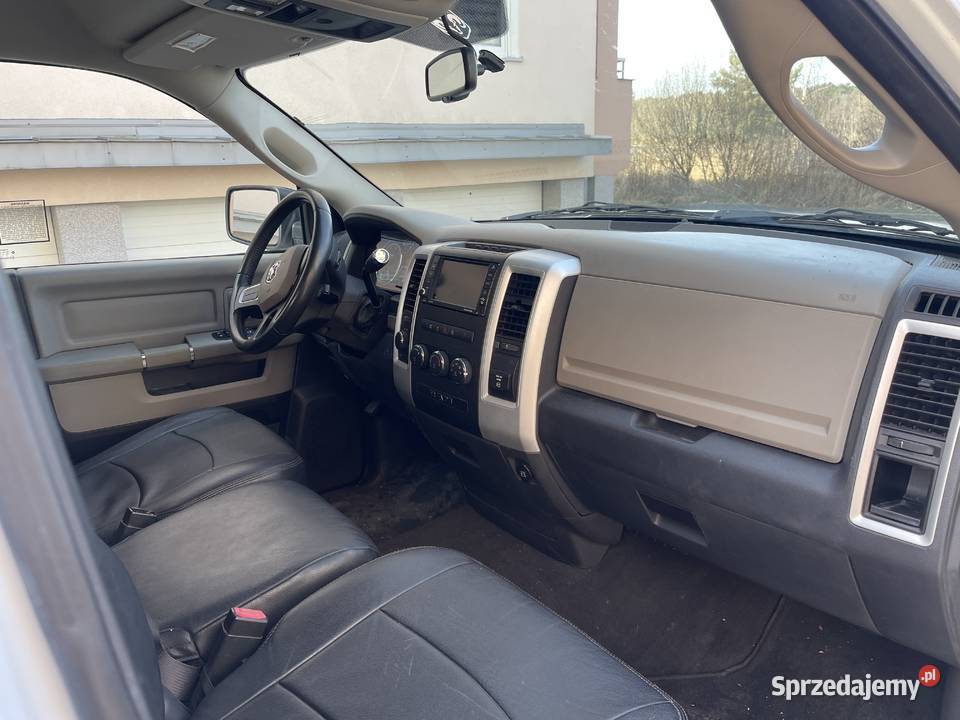 Dodge RAM 1500 57 4x4 5654cm3 Zielona Góra