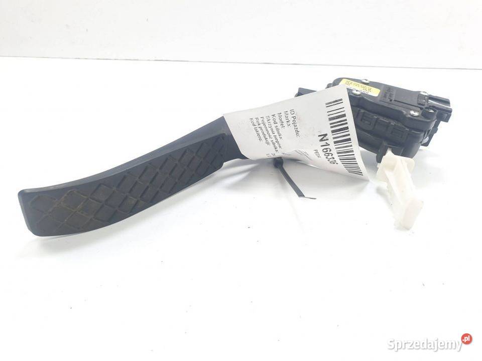 PEDAŁ VOLKSWAGEN TOUAREG 7L0723507B