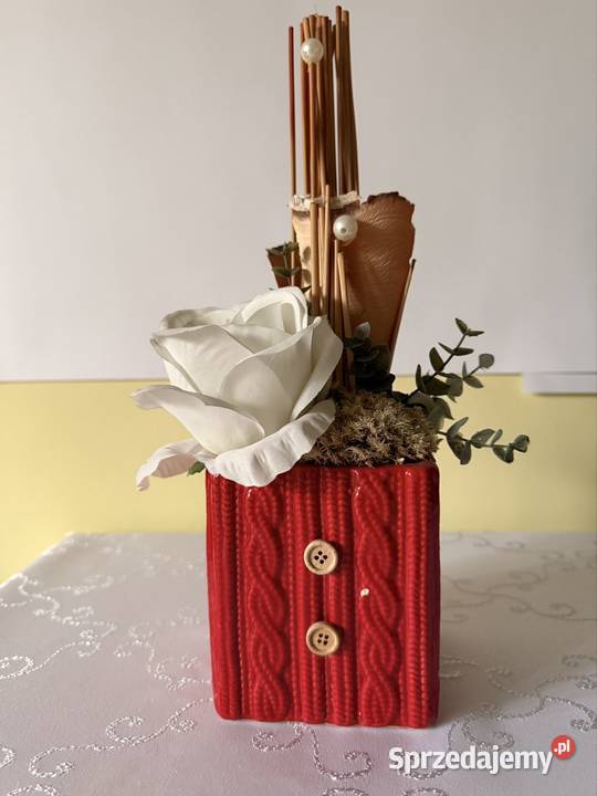 Kompozycja Kwiatowa w Ceramicznej Donicy Rojek śląskie