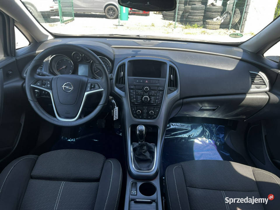 Opel Astra RatyZamiana Gwarancja 17 cdti ładna wielofunkcyjna kierownica Gdów
