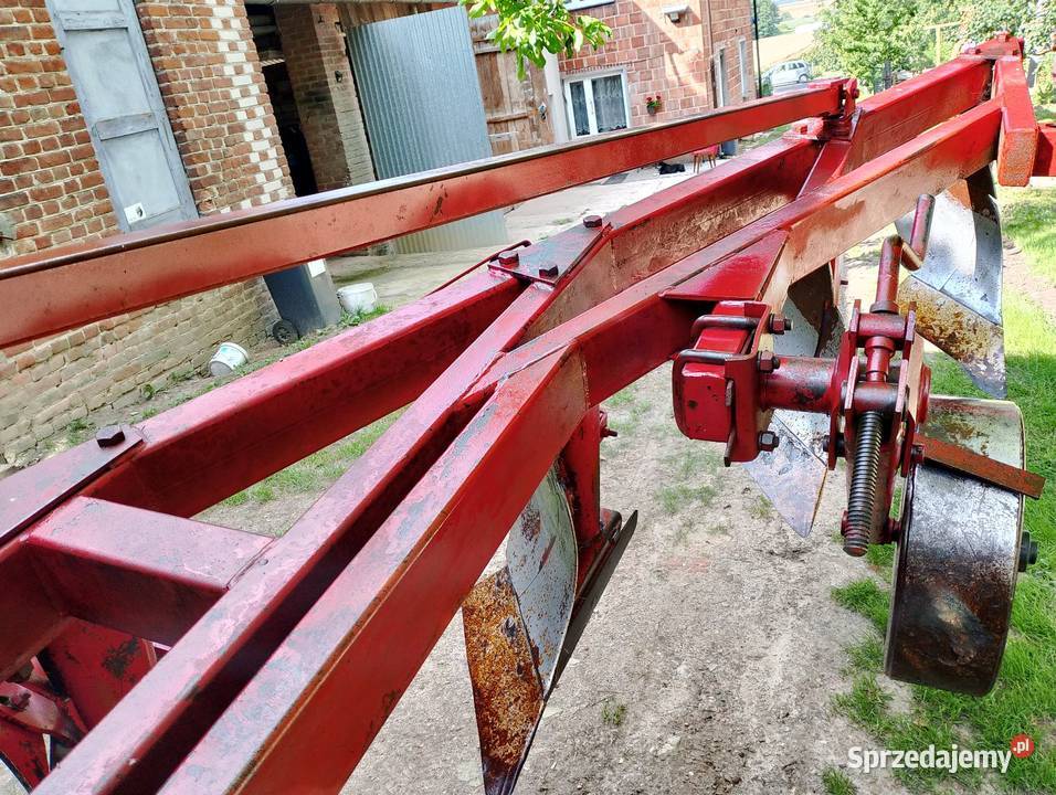 Pługi 4 skibowe Turobin sprzedam