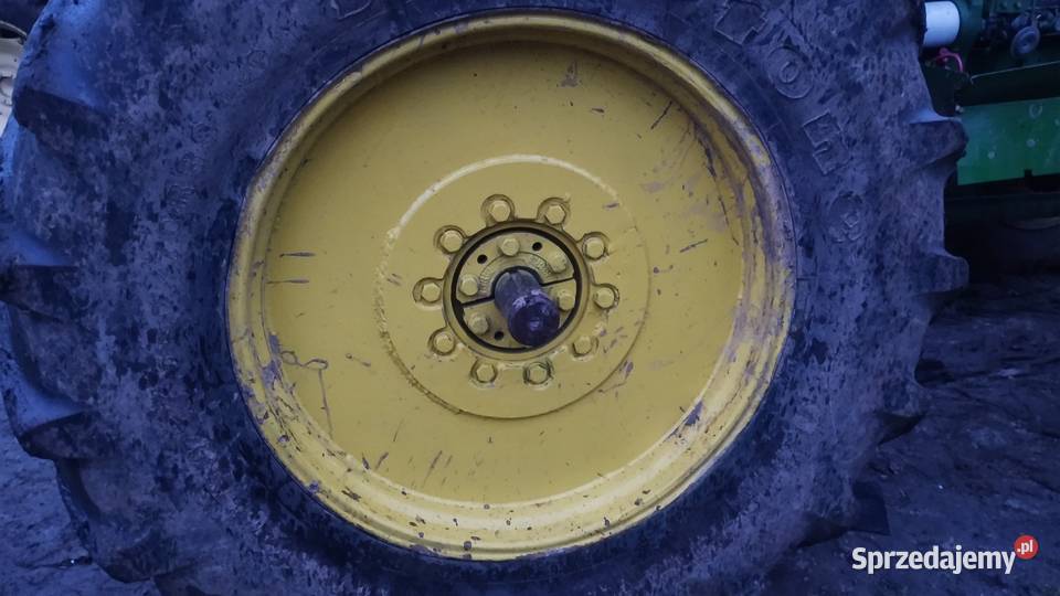 Sprzedam opony z felgami 58070r38 sprzedam