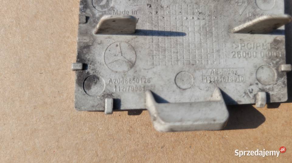 Mercedes C W204 AMG ZAŚLEPKA ZDERZAKA HAKA PRZOD Ruda Śląska