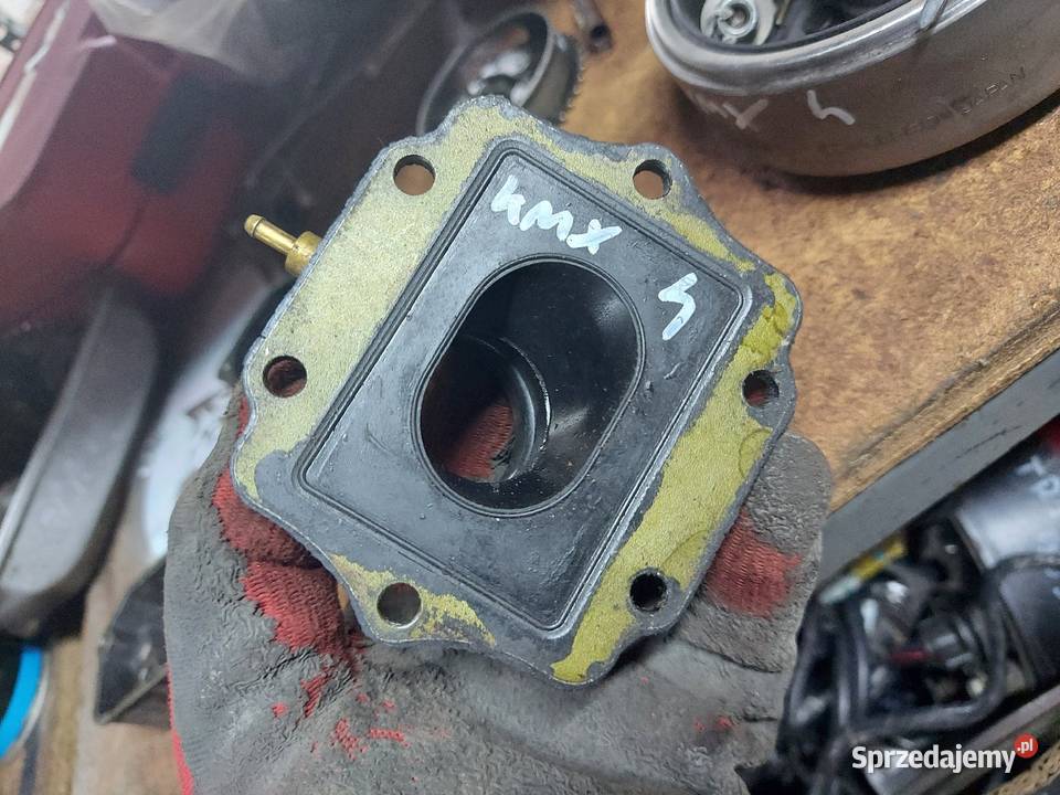 Kawasaki KMX 125 króciec ssący dolotowy wlot Jelenia Góra