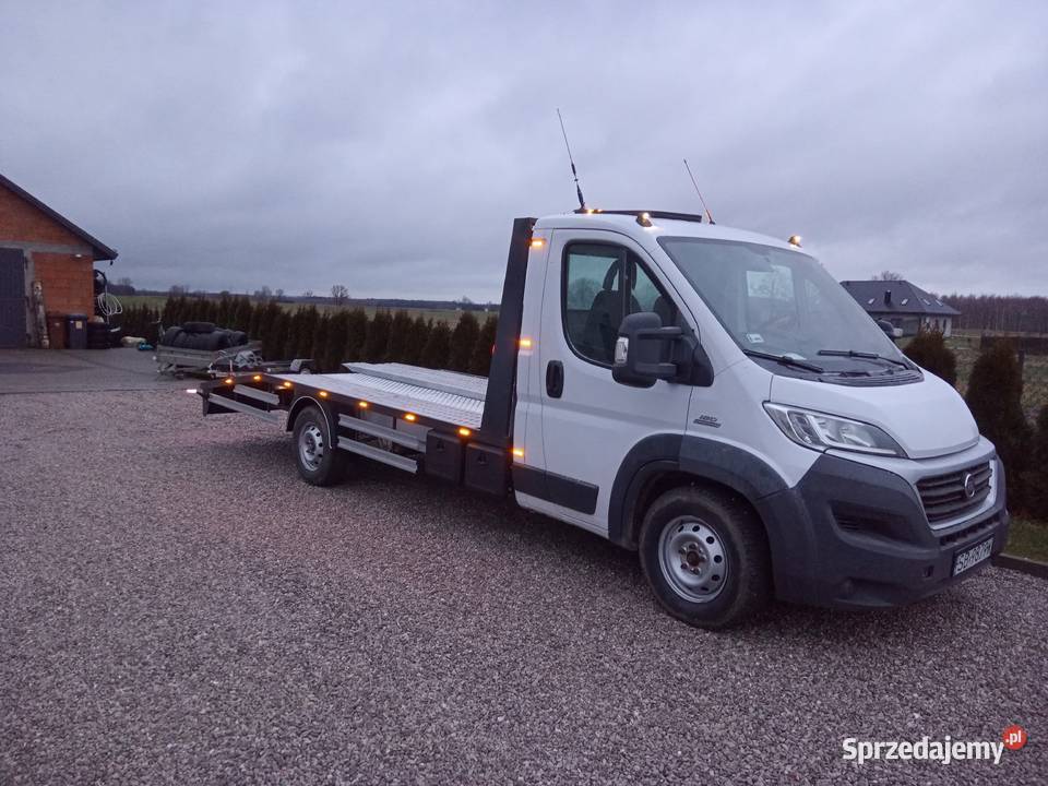 Najazd zabudowa auto laweta pomoc drogowa łódzkie