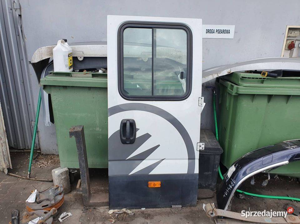 DRZWI PRAWE TYŁ IVECO DAILY 50C35 DOKA