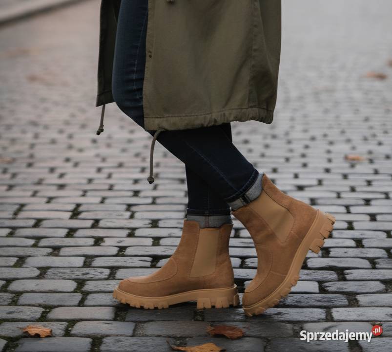 Skórzane botki w kolorze beżowym Nowogard