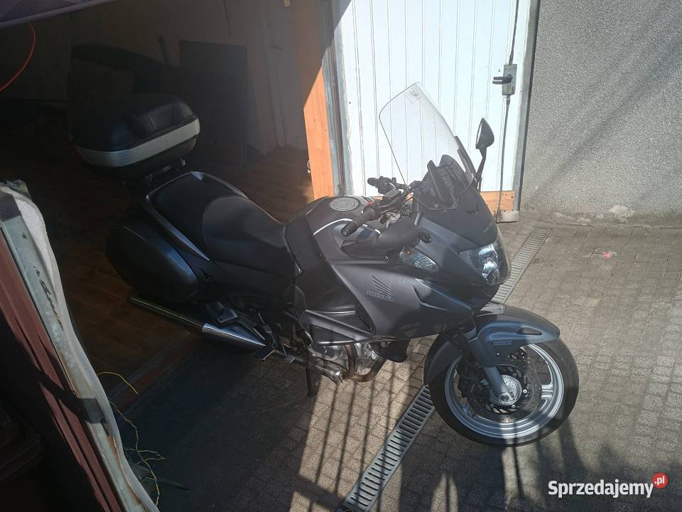 Honda NTV 700 idealny turystyk Zgierz