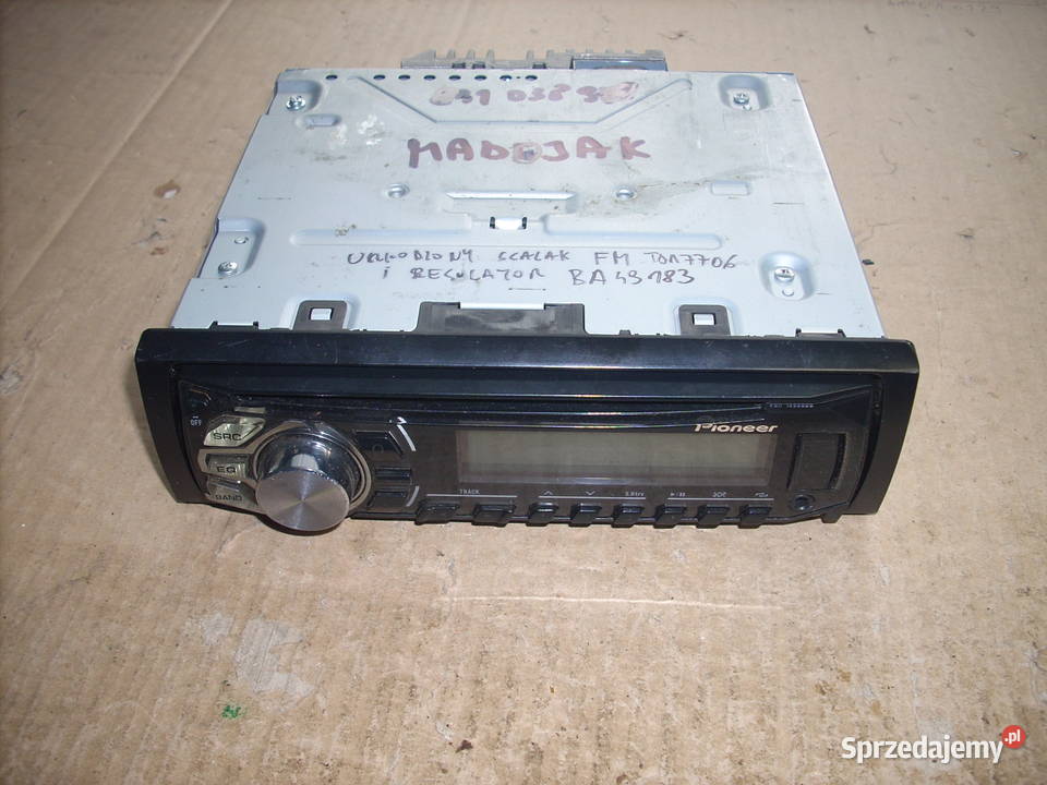 Radio car PIONEER DEH1600UBB