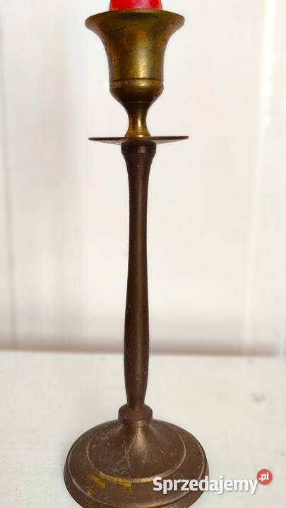 Stary duży świecznik mosiężny