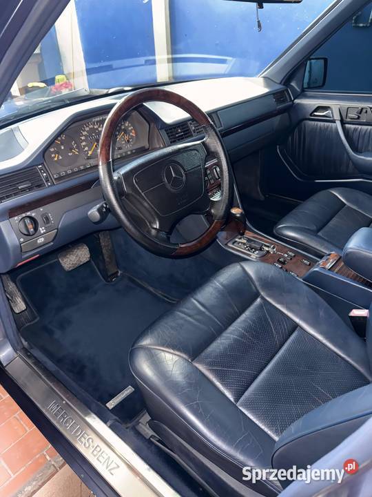 Mercedes E280 Masterpiece 1995r benzyna