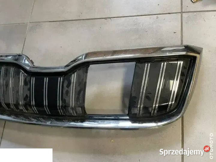 Skoda Superb 3v0 18 lift atrap przód Plug in Kozubszczyzna