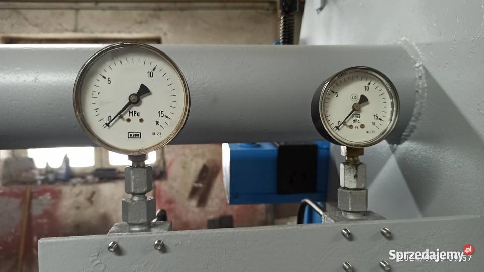 Prasa do klejienia z grubości Famad paczków 65 Kłodawa