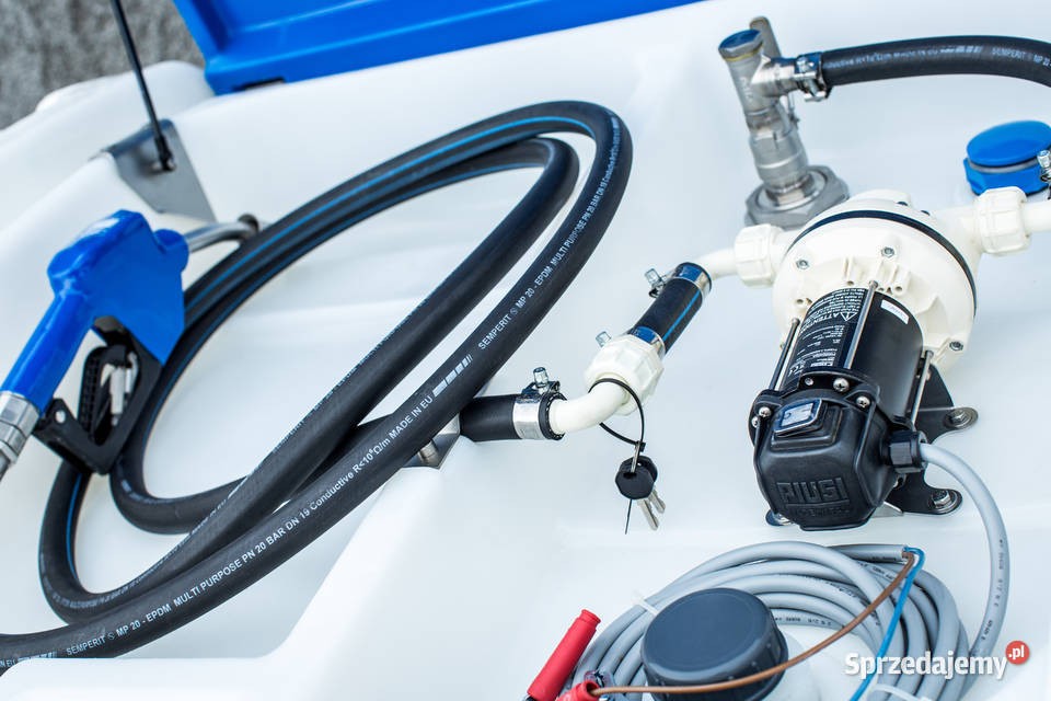 Mobilny zbiornik AdbBlue 900 l z licznikiem K24 Zielona Góra