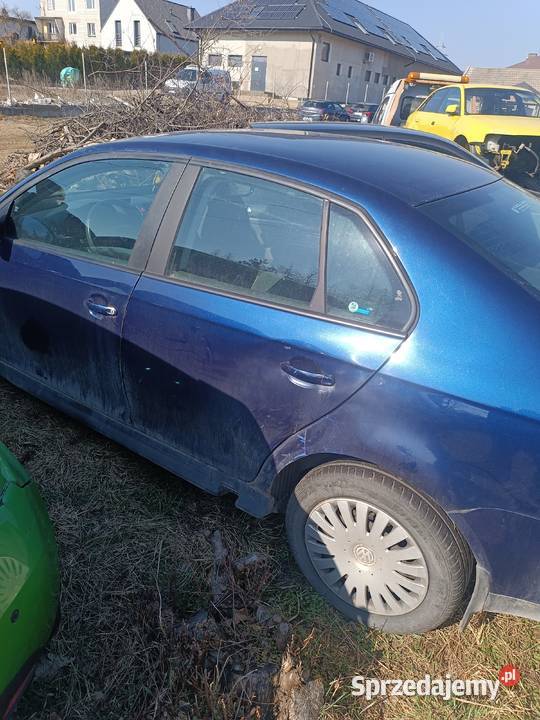 VW Jetta 19tdi 2007 w całości części Jetta Sławków