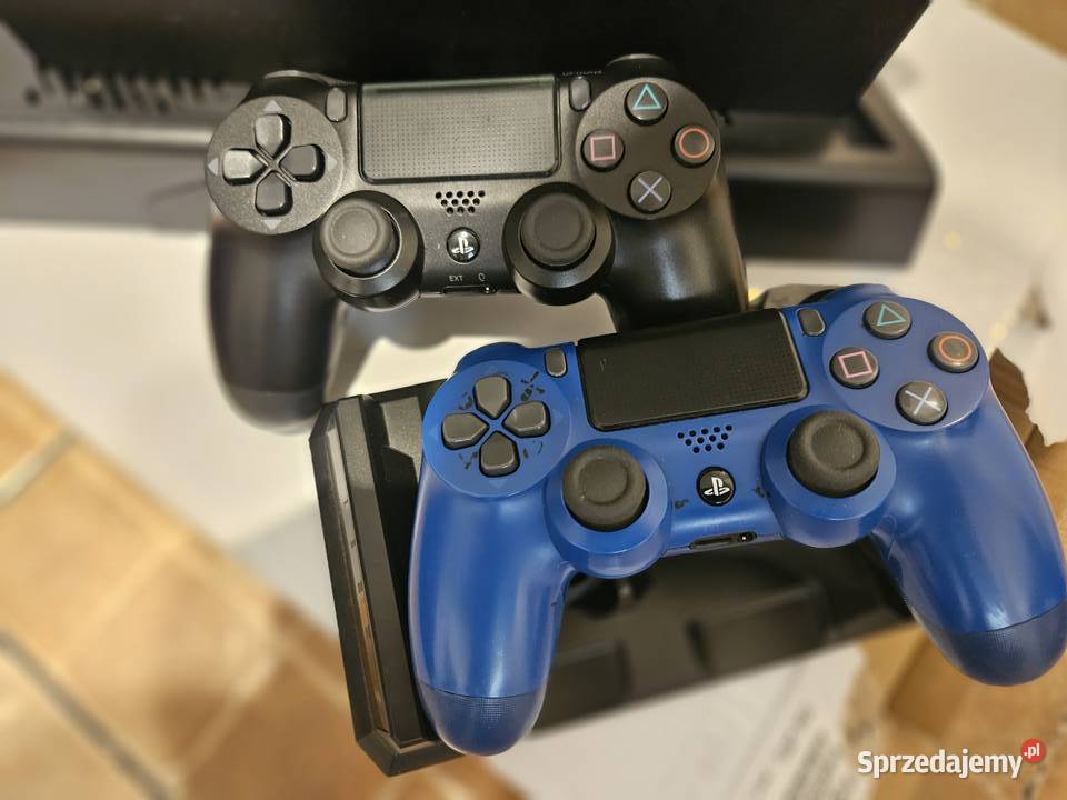 Konsola Sony 4 slim 1tb2 pady Lombardia Katowice śląskie
