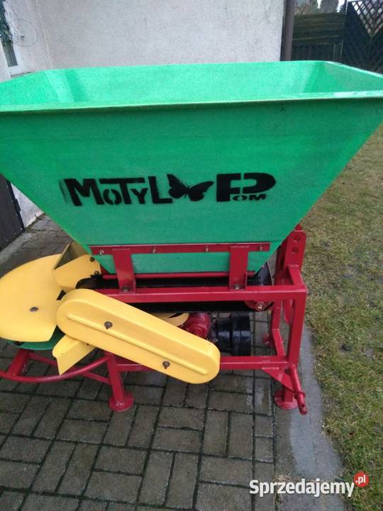 Rozsiewacz MOTYL Pom 400 Piaskarka Solarka Bratoszewice