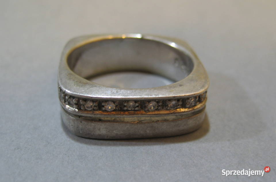Srebrny Pierscionek z Cyrkoniami Szwecja Warszawa