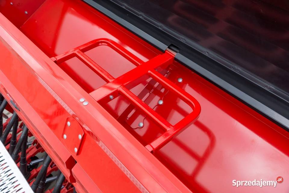 Siewnik zbożowy POM Brodnica Krukowiak 30m Łowicz