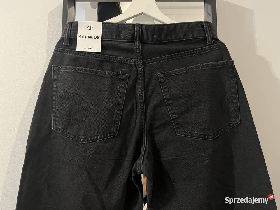 Czarne jeansy Bershka z lat 90 z szerokimi Łódź