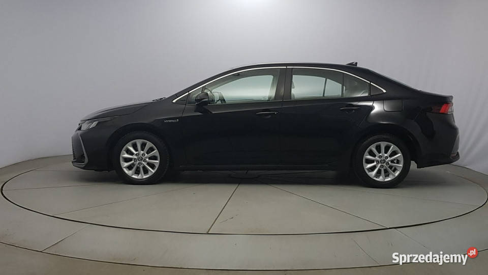 Toyota Corolla 18 Hybrid Comfort Z polskiego aluminiowe felgi Warszawa