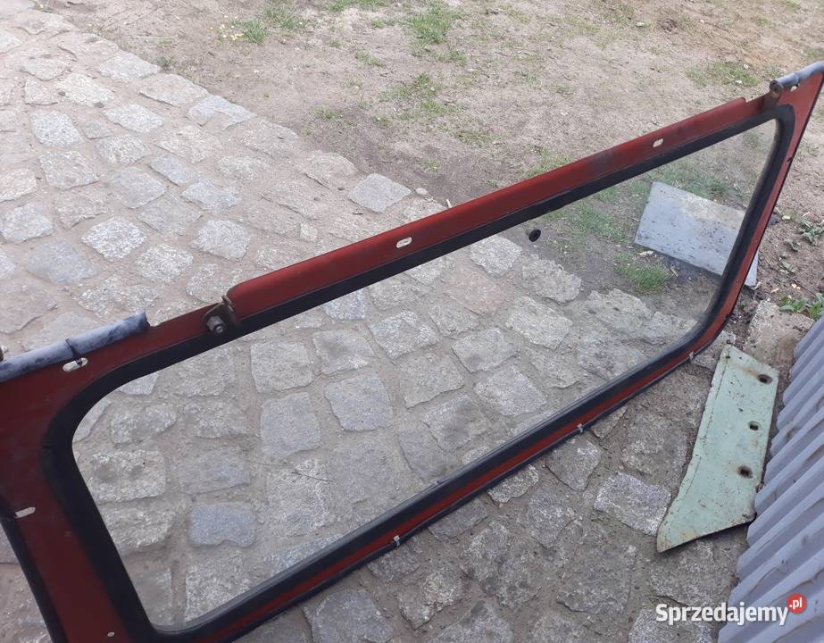 Szyba tylna do kabiny rurkowej Ursus C330 Bucze sprzedam