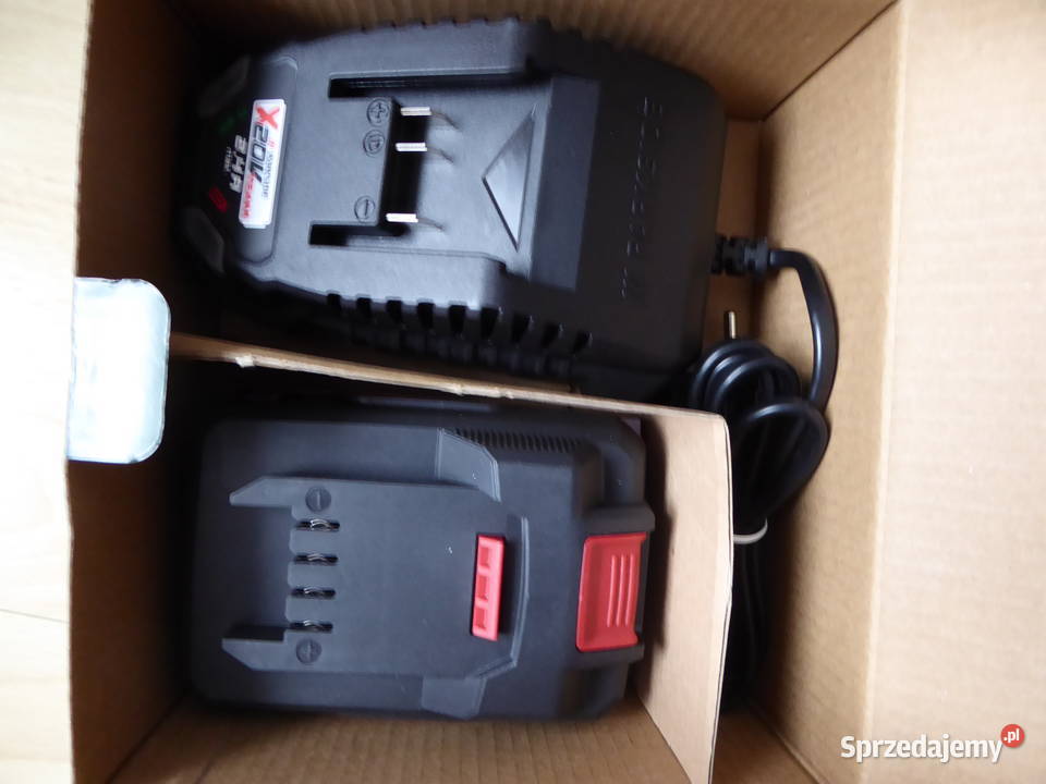 Nieużywany zestaw akumulatora 2AH i ładowarki warmińsko-mazurskie Olsztyn