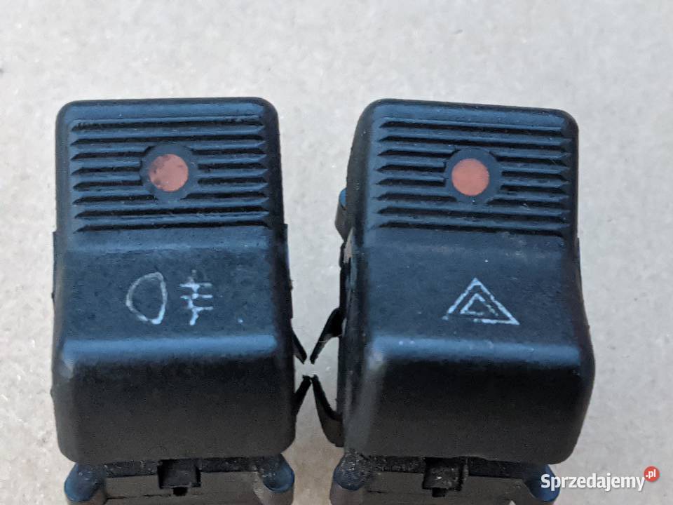 Przełącznik Fiat 125p FSO awaryjne przeciwmgłowe Stalowa Wola
