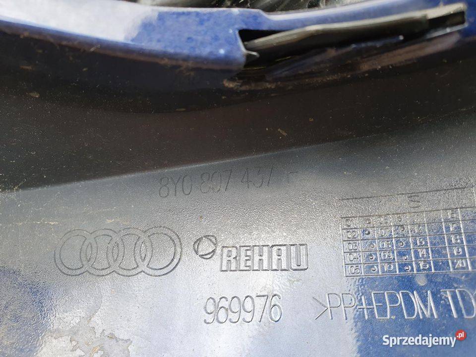 AUDI A3 8Y0 807 437F ZDERZAK PRZÓD ORYGINALNY osobowe Zderzaki wielkopolskie Słowikowo