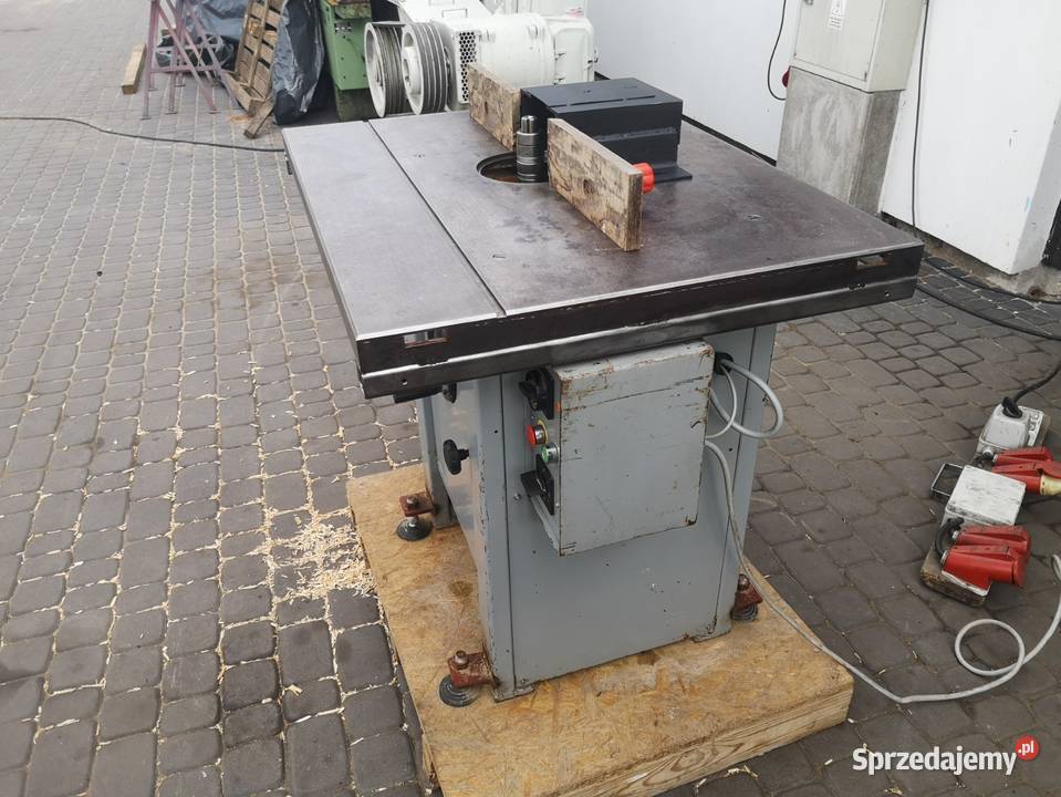 Frezarka dolnowrzecionowa 3kW Karsin