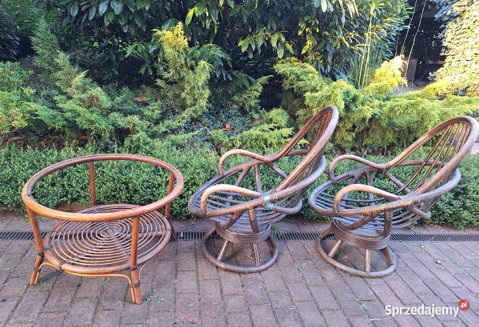 Dwa fotele obrotowe rattan plus stolik rattanowy pomorskie Gdynia