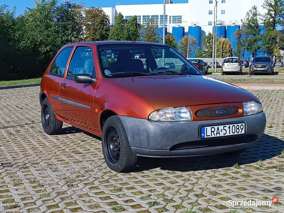 Ford Fiesta MK4 60 klimatyzacja Rok produkcji 1996