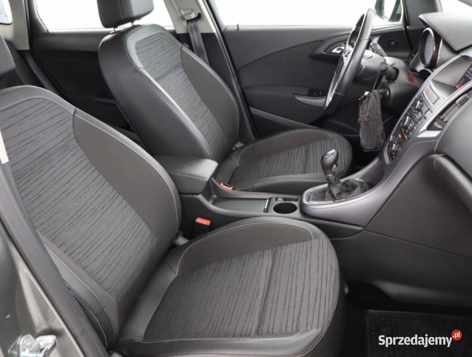 Opel Astra 14 T nieuszkodzony Bielany Wrocławskie