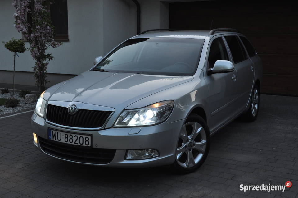 Skoda Octavia II FL 2009 18 TSI Elegance DSG światła przeciwmgielne Octavia Jabłonna
