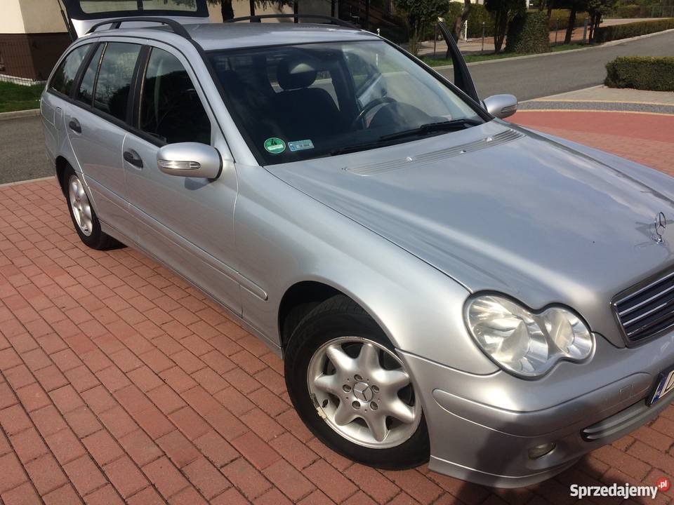 Mercedes C 220 kombi lakier metallic