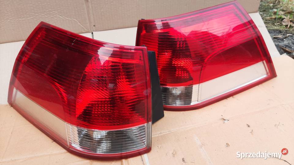 lampa prawa lewa tył tylna w błotnik Opel Vectra Dębno