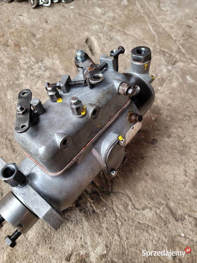 Pompa wtryskowa ursus c360 3p 2812 3512 MF 255 nieuszkodzony Części zamienne Łochów