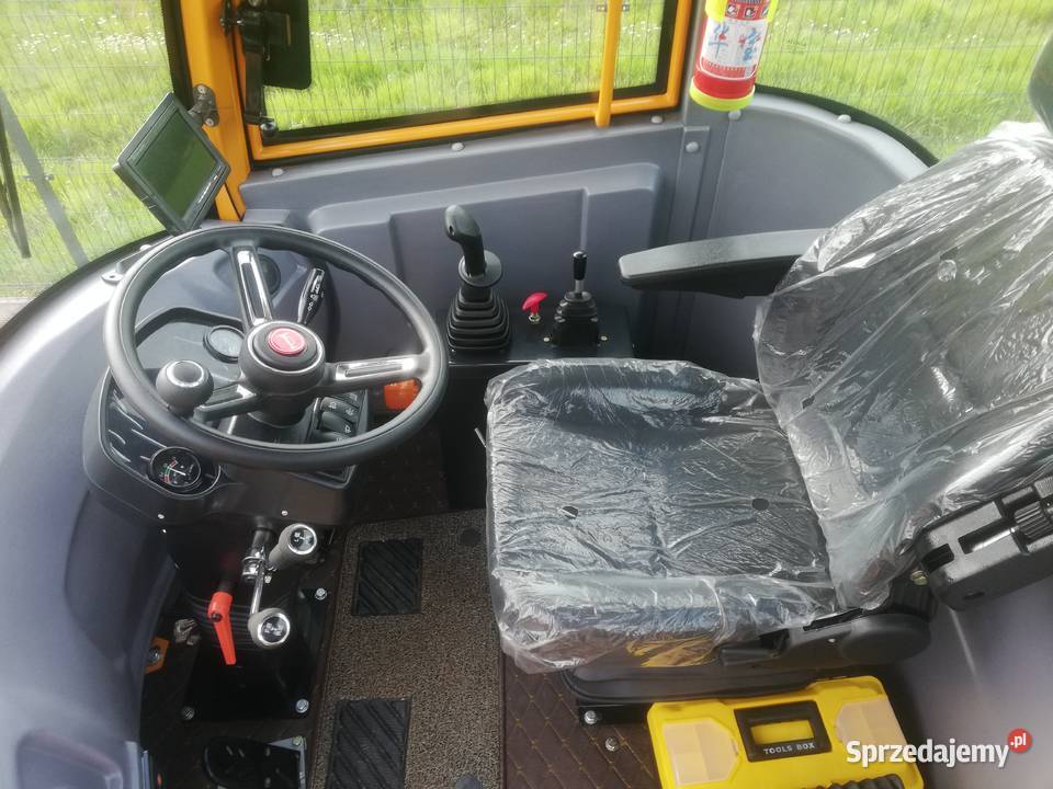 Nowa ładowarka kołowa CTM 936 silnik DEUTZ 125 pełny VAT Spycharki Parczew