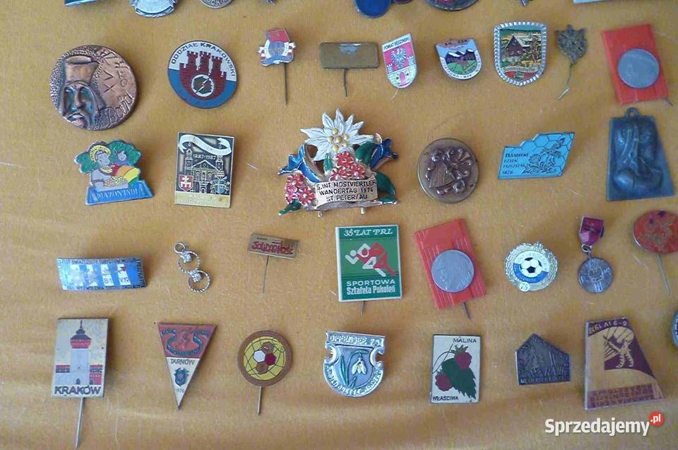 ZESTAW ODZNAK PRL RÓŻNE 122 sztuk Kraków