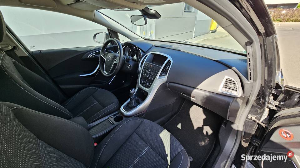 Opel Astra J 16 nawigacja stan bez rdzy prosta 4/5 mazowieckie Warszawa