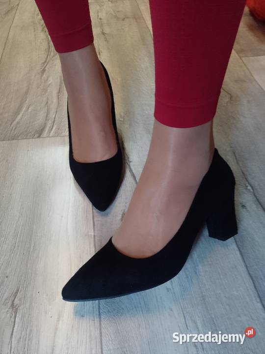 39 Czarne biznesowe czółenka wieczorowe na Kraków