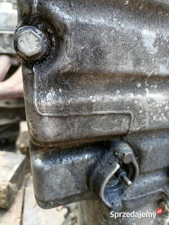 Mercedes W124 W201 190 miska olejowa 25D OM602